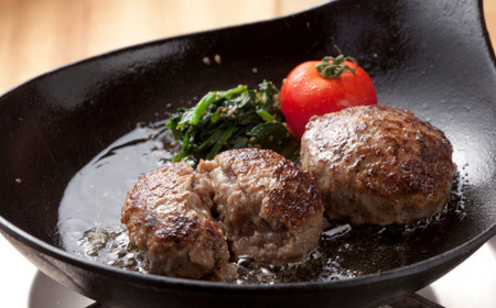 牛100％九州産黒毛和牛入り生ハンバーグ：B165-004