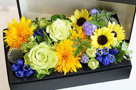 【定期便4回】季節の生花のフラワーボックス:B630-001