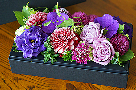 【定期便4回】季節の生花のフラワーボックス:B630-001