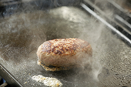 佐賀牛入りハンバーグ 12個（150g×12個） 人気 佐賀牛 ハンバーグ 冷凍 焼くだけ 簡単調理 惣菜 牛肉 黒毛和牛 三重津みやげ ホスムスカモス：B190-043