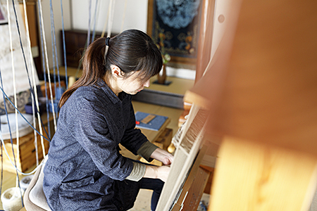 鍋島緞通【手織り】60×90cm 和の六彩：C711-005