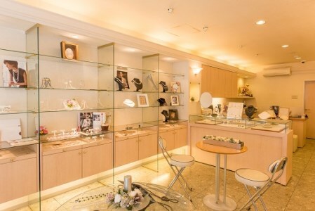 7.5mmアコヤパール直付けピアス：B740-010