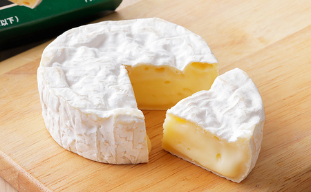 よつ葉 チーズ 詰め合わせ 計10品 個包装 北海道 人気 ギフト 乳製品 国産チーズ カマンベールチーズ ナチュラルチーズ クリームチーズ チーズペースト シュレッドチーズ チェダーチーズ ゴーダチーズ おつまみ