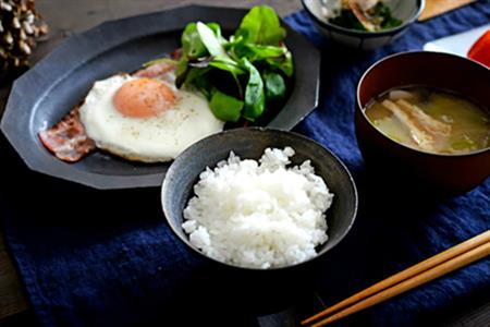 佐賀県唐津市産夢しずく 5kg 程よい粘りと優れた食味 時間をかけてゆっくり精米することでふっくらつやつや炊き上がる
