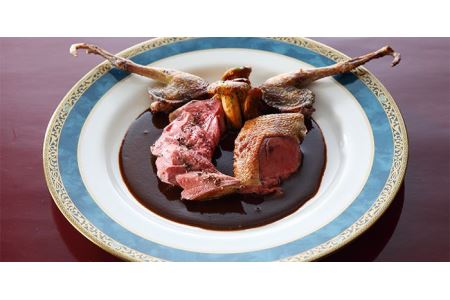 【表参道/ミシュラン2020掲載】レストランタニ 特産品あわびランチコース 4名様(1年間有効) お店でふるなび美食体験 FN-Gourmet326305