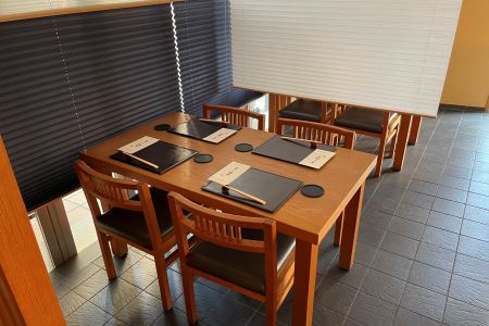 【都立大学】すし独楽 唐津海鮮のちらし寿司ランチ 4名様（1年間有効） お店でふるなび美食体験 FN-Gourmet476259