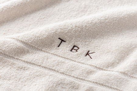 椿油化粧品4点セット(洗顔石鹸＆保湿クリーム＆椿オイル＆化粧水)＆オーガニックコットンタオル TBKコスメ 無添加 ギフトボックス