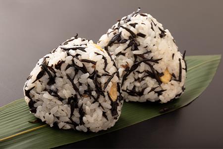 コリコリ食感 新芽のヒジキ(ボイル済) 250g×4パック(合計1kg) ひじき 真空パック 冷凍 煮物 サラダ 海藻