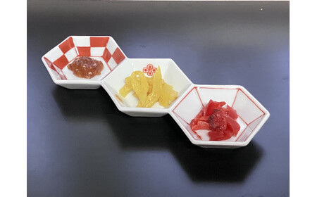 伊万里焼 市線花（青・赤）亀甲三品盛 165-H1067