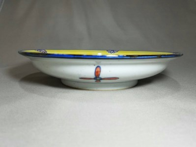 【伊万里焼】黄巻 市松紋様丸七寸皿 035-H630
