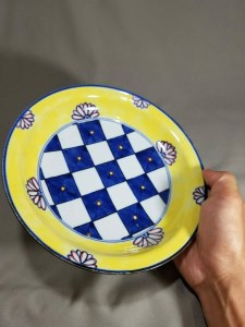 【伊万里焼】黄巻 市松紋様丸七寸皿 035-H630