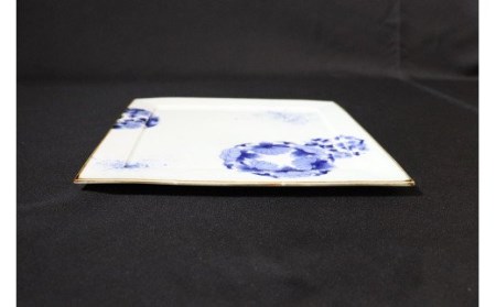 伊万里焼　染付け皿 伊万里焼 7寸皿 染付 中央に麒麟 | Antique Nanae