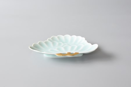 【伊万里焼】青磁 小皿 モイスト金彩三階松 028-H1184