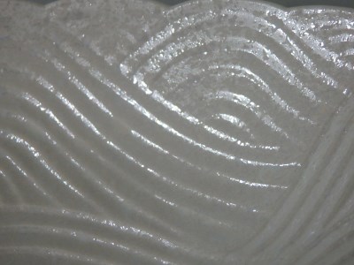 【伊万里焼】市川冬山窯「虹彩磁波彫り楕円皿　大・小セット」 037-H751