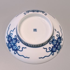 伊万里焼】鍋島花筏文五寸高台皿 028-H843 | 佐賀県伊万里市