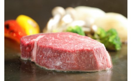 【訳あり】 サイズは不揃いでも味は一級品！佐賀牛ヒレカットステーキ 1kg 真空パックお届け 150-J657