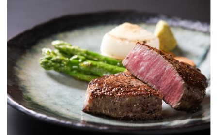 【訳あり】 サイズは不揃いでも味は一級品！佐賀牛ヒレカットステーキ 1kg 真空パックお届け 150-J657