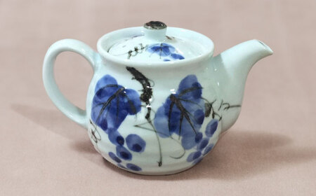 有田焼 ポット型急須 ぶどう /やきもの工房 成[UDU005] 急須