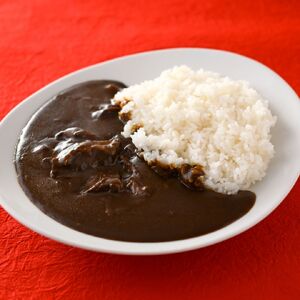 DR027_博多の名店ナイル　佐賀牛入り黒カレー　８袋セット