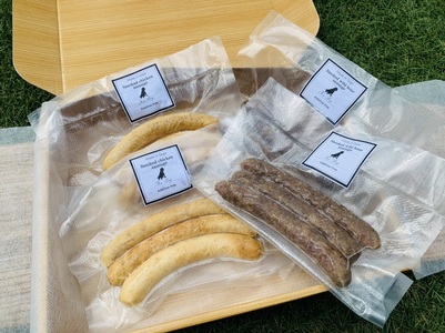 FB021_犬の無添加おかず☆燻製の香りがたまらないスモークチキン＆いのししソーセージ【6回定期便】