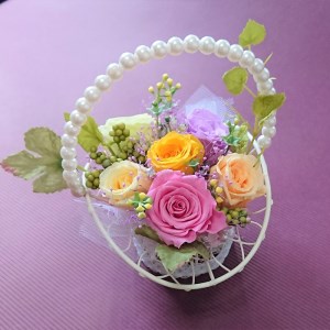 FH017_華やかパールアレンジ  誕生日 母の日 父の日 お祝い 花 プレゼント ギフト 愛妻の日 いい夫婦の日 記念日 お中元 お歳暮 長寿祝い 還暦 卒業 入学祝い 就職祝い 退職祝い 引越し祝い バレンタインデー ホワイトデー 演奏会 発表会 敬老の日 成人の日 お年賀 七五三 クリスマス お見舞い 手土産 お供え 孫の日 インテリア