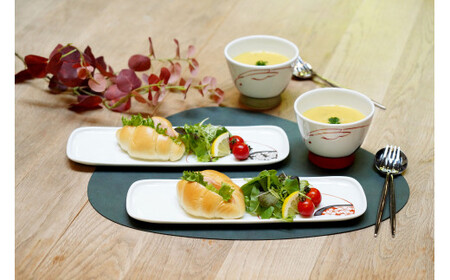 深川製磁 有田焼 SAKURA ペア一文字皿 A50-216