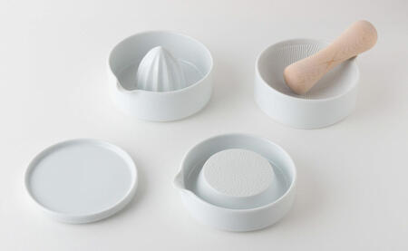 【コンパクトで多機能】SITAKU 5点セット【KIHARA】有田焼 蓋つきキッチンツール おろし器 レモン絞り すり鉢 すり棒 収納 一人暮らし 食器 離乳食 出産祝い 食洗機対応 キハラ A35-371