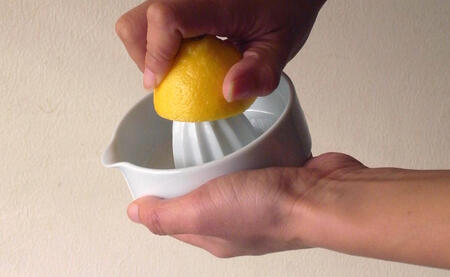 【コンパクトで多機能】SITAKU 5点セット【KIHARA】有田焼 蓋つきキッチンツール おろし器 レモン絞り すり鉢 すり棒 収納 一人暮らし 食器 離乳食 出産祝い 食洗機対応 キハラ A35-371