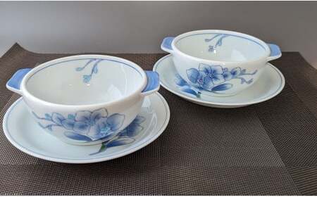 有田焼 胡蝶蘭スープ碗・受け皿 ( 青 / ピンク ) 【東洋セラミックス】食器 器 うつわ 皿 スープ皿 スープ碗 グラタン皿 カップ＆ソーサー セット ペア 上品 A30-641