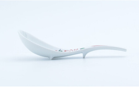 有田焼 いろんな柄のレンゲ 5本セット【まるぶん】食器 磁器 陶磁器 和食器 レンゲ スプーン 5本 セット 伝統柄 手描き ホワイト 食洗機対応 45000円 A45-339