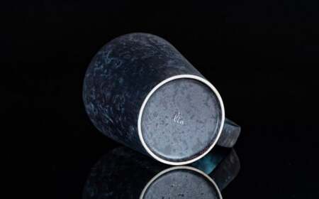 【NYが認めた煌めくマグ】有田焼 麟 Lin マグカップ 1個 (Emerald) 化粧箱入り パールの光が美しい高級感あるカップ【金照堂】マグカップ おしゃれ 人気 磁器 青色 水色 エメラルド A27-4