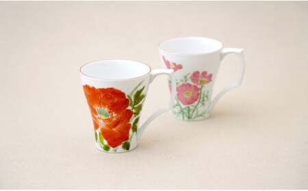 有田焼 絵変わりペアマグカップ 職人舎  【伝統工芸士・秋月ちぐさ】食器 器 うつわ 赤絵 モダン コーヒー 伝統工芸 手描き 工業組合 A40-349