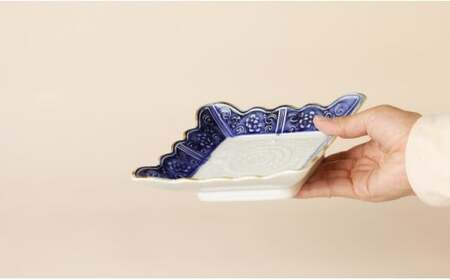 【アウトレット・デッドストック 】有田焼 フチサビ 青釉流し 額縁形レリーフ 高台皿 【SPECIAL THANKS】 食器 うつわ 器 訳あり 染付 A18-262