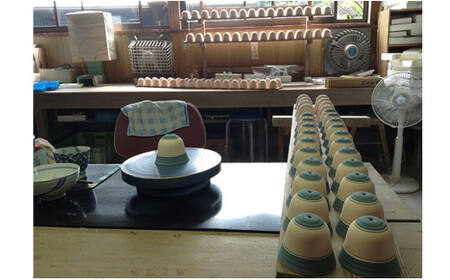 有田焼風鈴 たこ唐草紋様 【二宮閑山】 夏 音色 ふうりん 磁器風鈴 プレゼント贈り物 A12-204