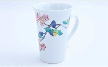 有田焼 マグカップ 山茶花文【赤絵白磁硯処 雪月花】食器 うつわ 器 磁器 陶磁器 コップ カップ マグカップ 花 山茶花 さざんか 椿 つばき 手描き A40-368