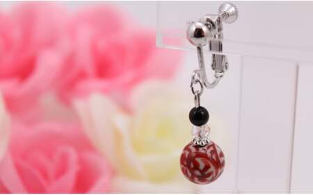 二宮閑山 有田焼赤たこ唐草紋様イヤリング おしゃれ アクセサリー 磁器 A15-368