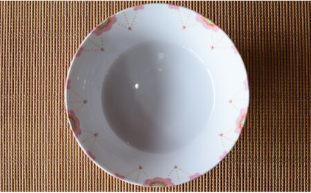 錦花綱金襴手AritaBOWL 食卓で活躍！華やかピンク麺鉢 有田焼   幸楽窯 A18-179