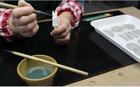 二宮閑山 有田焼磁器玉ペンダント たこ唐草 A24-158