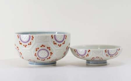 銀彩が華やか！保温性や衛生面で安心の蓋付茶碗 錦銀彩車懸り 有田焼