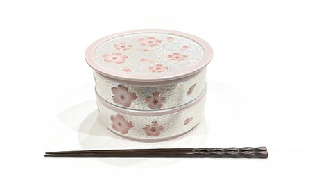 有田焼 春の器 虹彩桜二段重 24to3【西富陶磁器オリジナル】食器 器 うつわ 磁器 和食器 重箱 二段重 お膳 菓子器 蓋物 桜 さくら ピンク ひなまつり お祝い ギフト A60-104