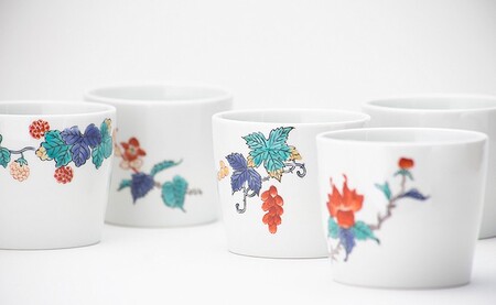 肥前赤絵窯元 鷹巣 絵変わり柄猪口５個組 A55-11