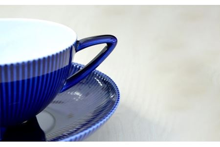 香蘭社◆有田焼◆ピンストライプ(R)カップ&ソーサー『Ruri』