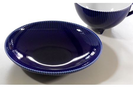 香蘭社◆有田焼◆ピンストライプ(R)カップ&ソーサー『Ruri』