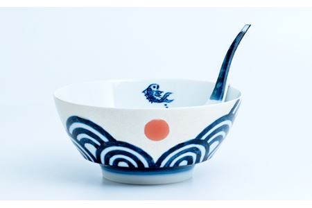 有田焼 究極のラーメン鉢『日出国(ひいずるくに)』