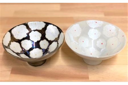 有田焼 利久窯花真珠黒白ペアモダン飯椀