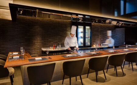 【10営業日以内発送】ヒルトン長崎 ホテルギフト券 30,000円分 宿泊 レストラン 長崎市 ギフト券 食事 ホテル