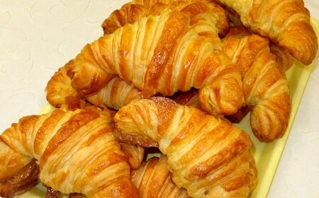 マダム特製 クロワッサン 2種 各5個 計10個 ( バター・チョコ ) ／ パン お菓子 冷凍 朝食 セット 詰め合わせ お取り寄せ 長崎県 長崎市