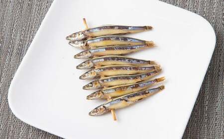 【7営業日以内発送】きびなご 串干し 16尾×4パック 合計64尾 (1串に8尾・計8串) ／ タイレイ キビナゴ 魚 お魚 竹串 海鮮 魚介類 長崎