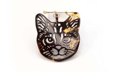 【べっ甲】まち猫ブローチ ／ アクセサリー ブローチ 猫 ねこ ネコ 鼈甲 長崎県