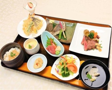 AI-3401 湯宿くったり温泉レイク・イン利用券(10,000円分)